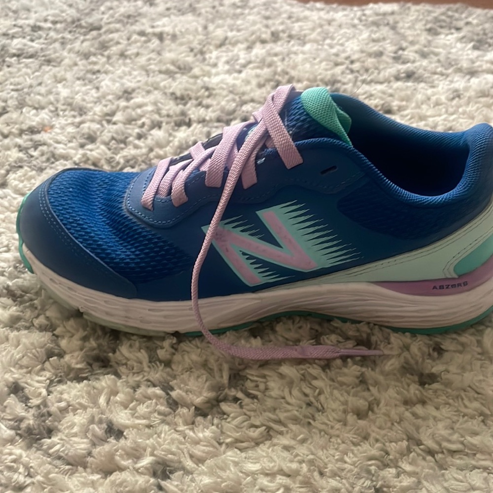 Girls New Balance!